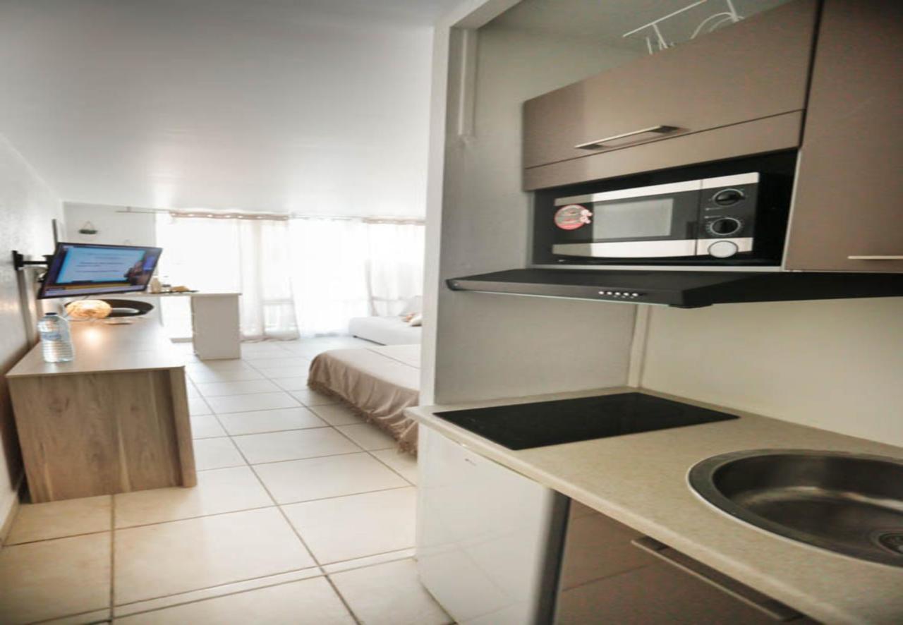 לה גוסייר Studio Chic Avec Son Acces Plage Et Sans Coupure D'Eau מראה חיצוני תמונה